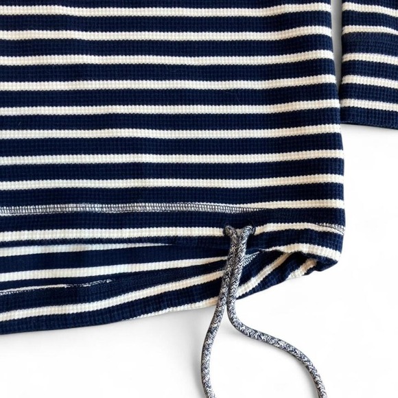 Lands' End sweater - Picture 2 of 3